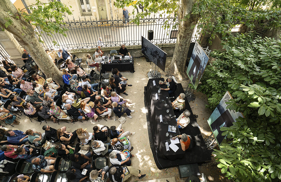 LA PHOTOGRAPHIE : UN OUTIL DU MANIFESTE POLITIQUE